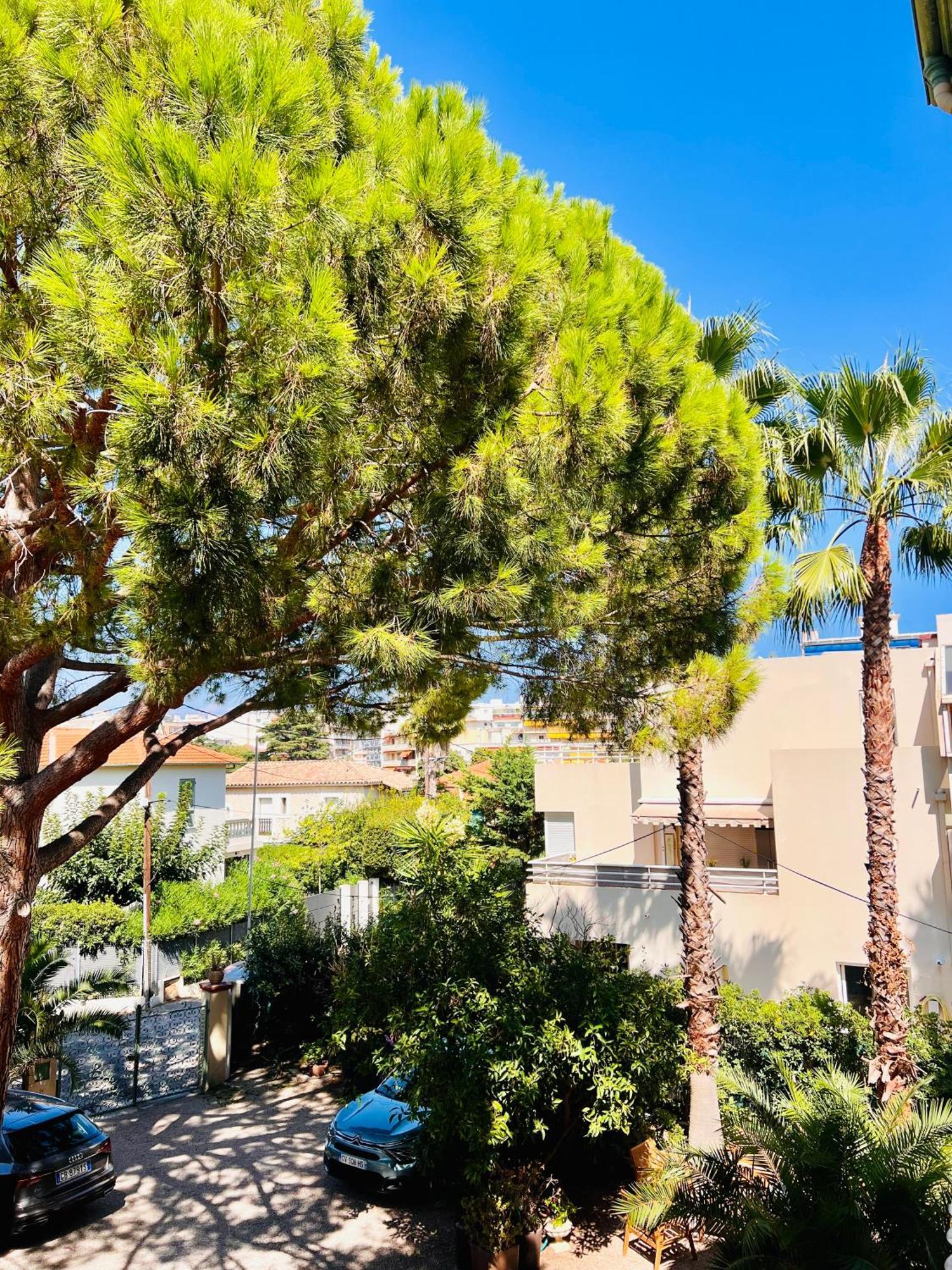 Hotel Le Ponteil Antibes Ngoại thất bức ảnh