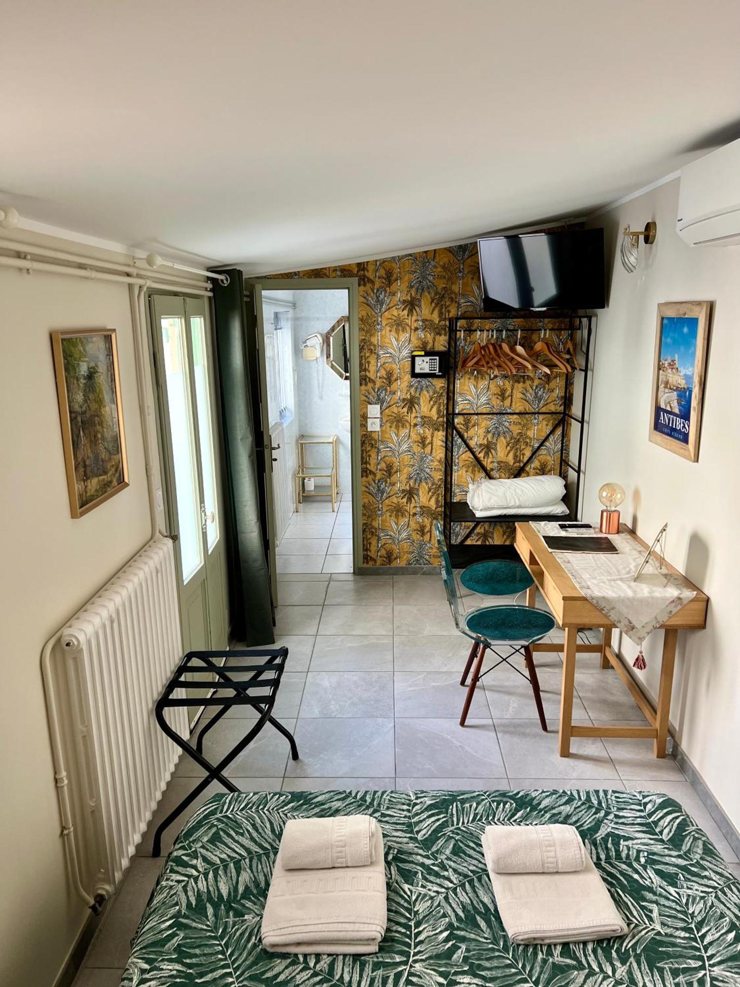 Hotel Le Ponteil Antibes Ngoại thất bức ảnh