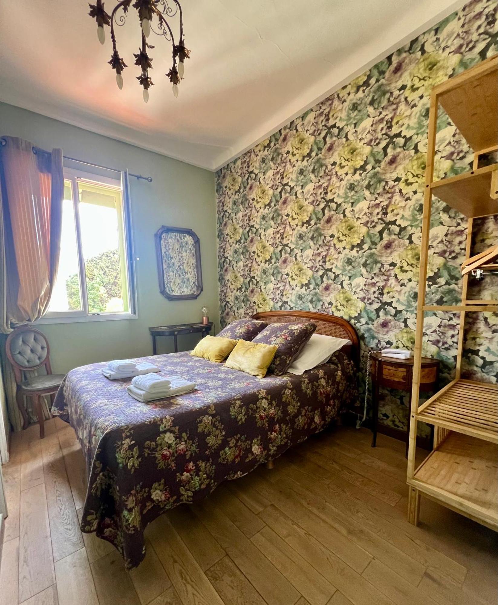 Hotel Le Ponteil Antibes Ngoại thất bức ảnh