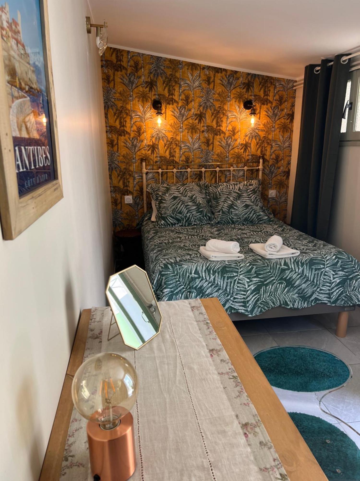 Hotel Le Ponteil Antibes Ngoại thất bức ảnh