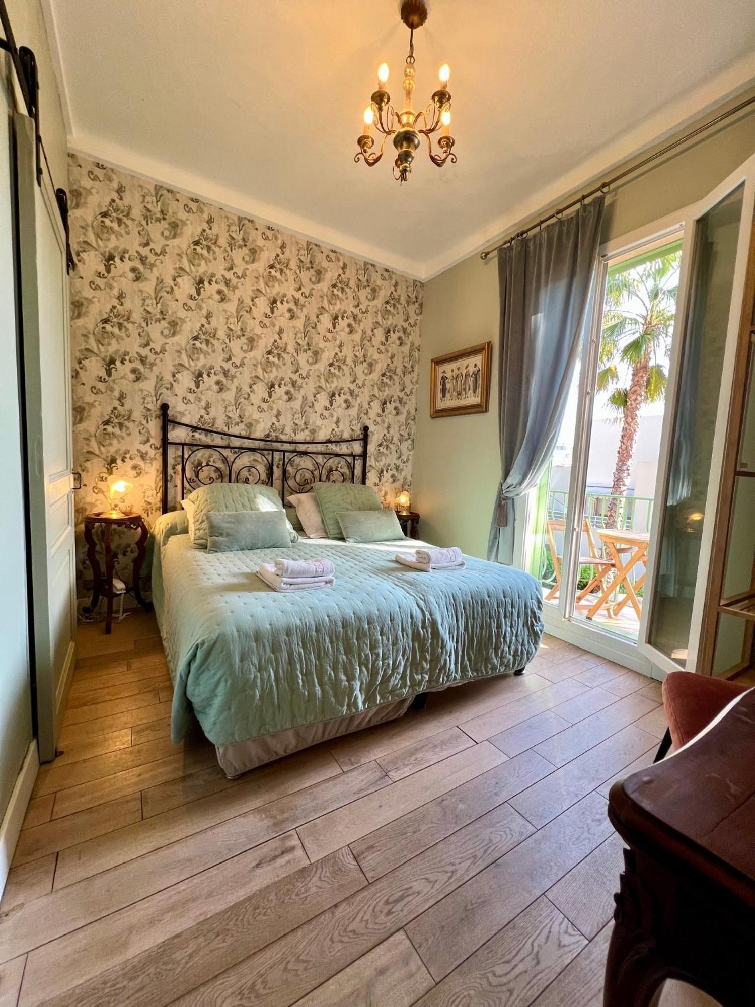 Hotel Le Ponteil Antibes Ngoại thất bức ảnh